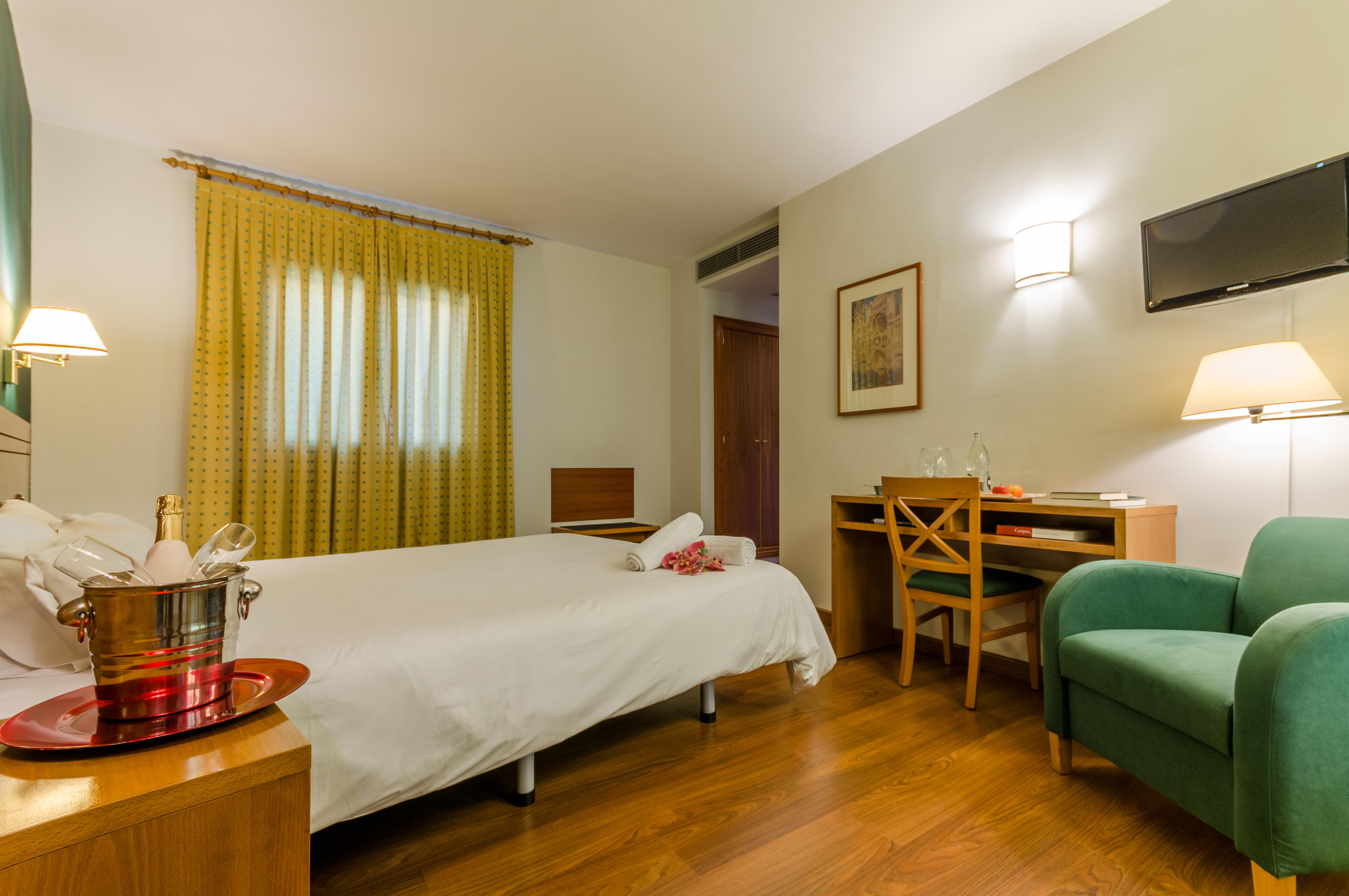 Yit Conquista De Toledo Hotel Ruang foto