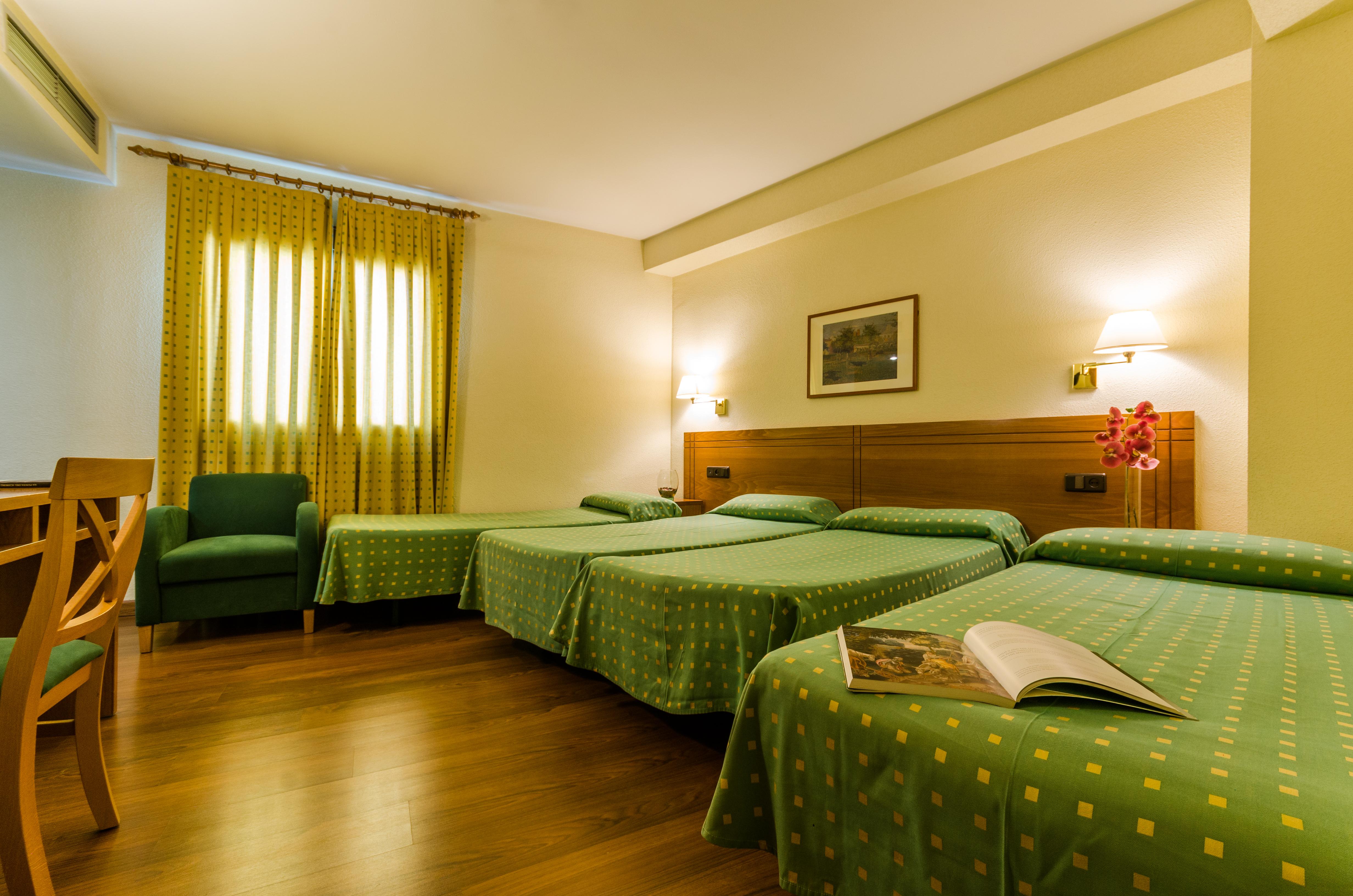 Yit Conquista De Toledo Hotel Bagian luar foto