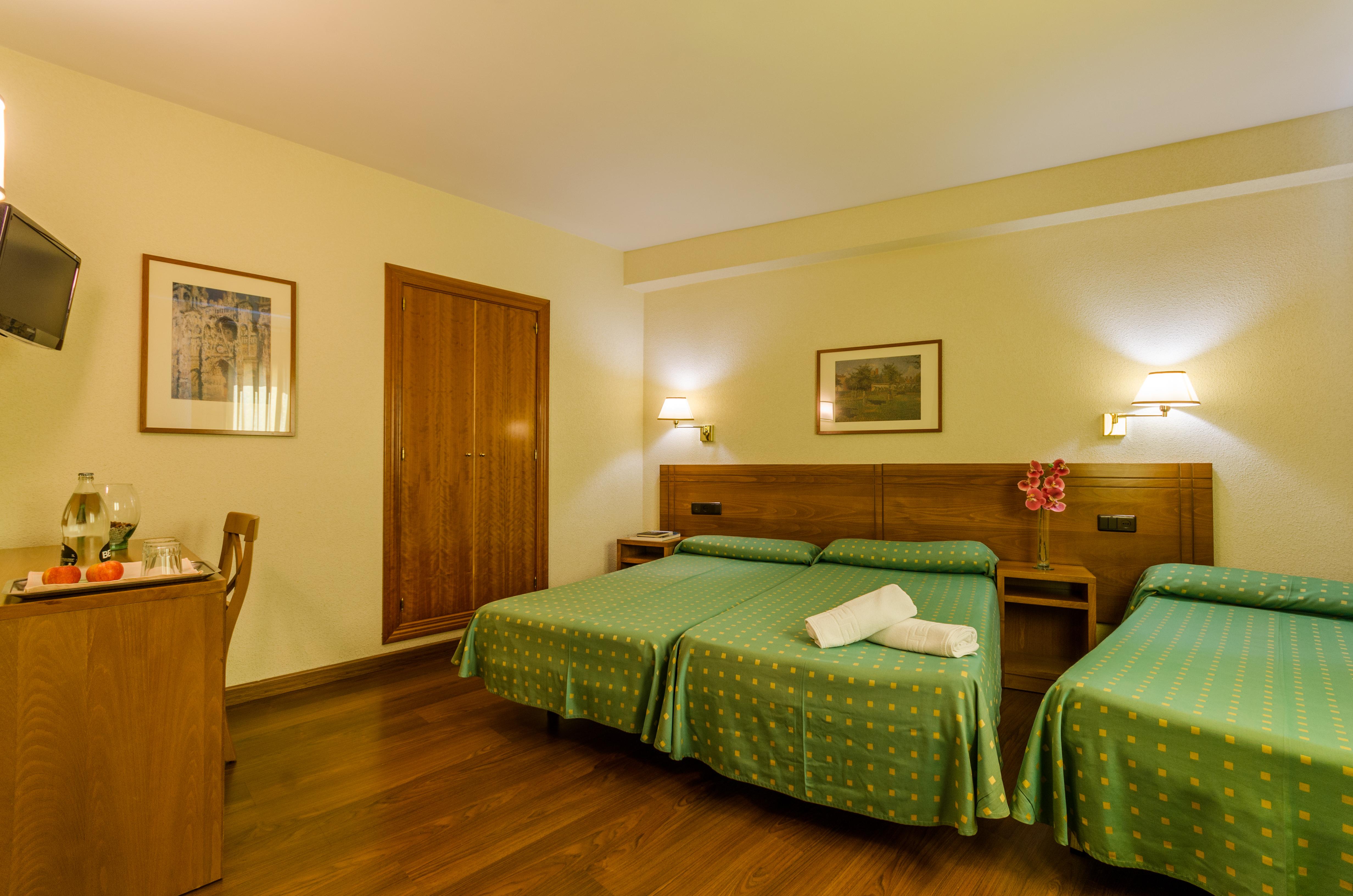 Yit Conquista De Toledo Hotel Bagian luar foto
