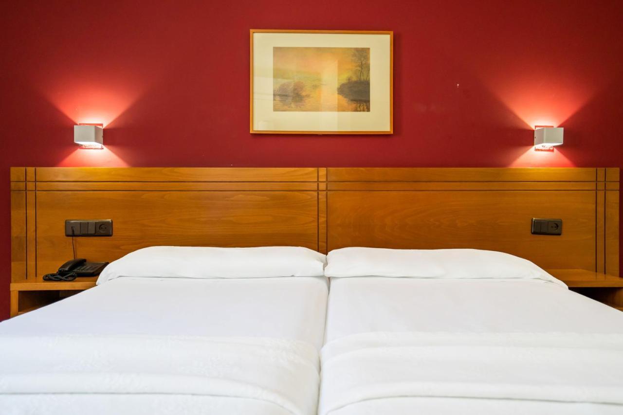Yit Conquista De Toledo Hotel Bagian luar foto