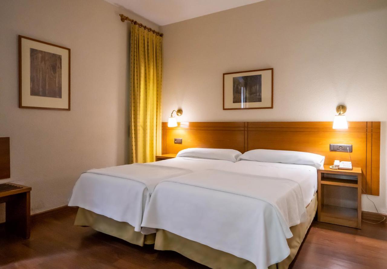 Yit Conquista De Toledo Hotel Bagian luar foto