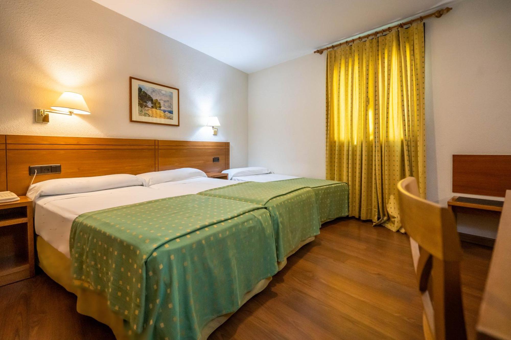 Yit Conquista De Toledo Hotel Bagian luar foto