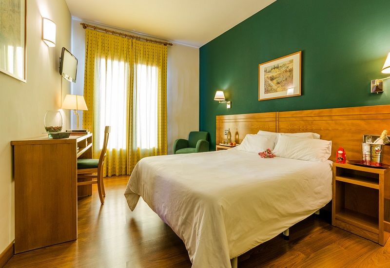 Yit Conquista De Toledo Hotel Bagian luar foto